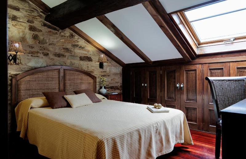 Single Room image 3
