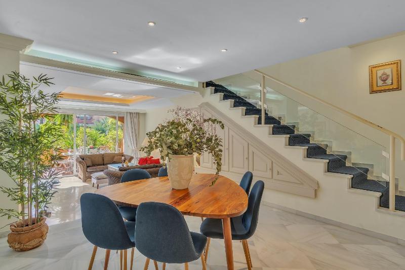 Casa El Palmeral by Finest Rentals - image 13