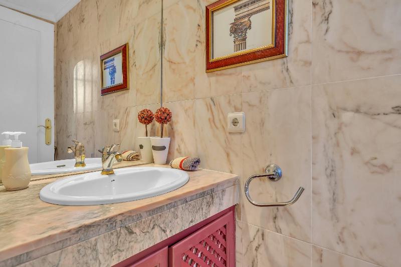 Casa El Palmeral by Finest Rentals - image 33