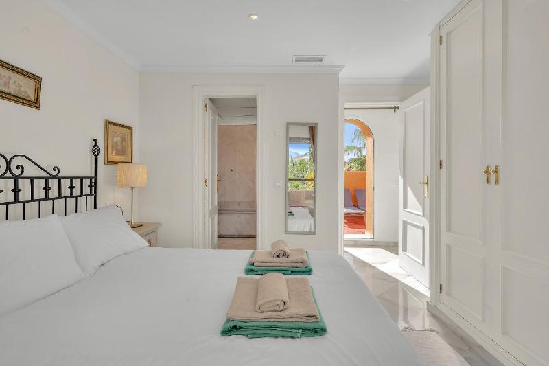 Casa El Palmeral by Finest Rentals - image 45