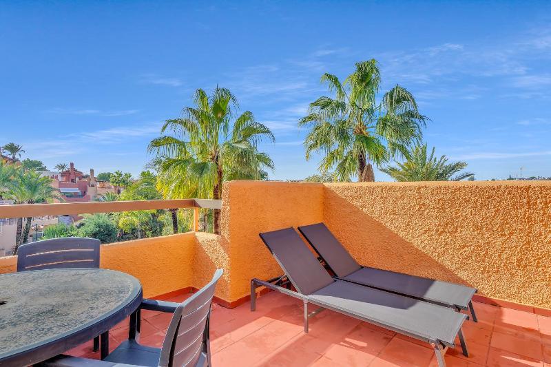 Casa El Palmeral by Finest Rentals - image 34