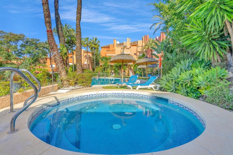 Casa El Palmeral by Finest Rentals - image 46