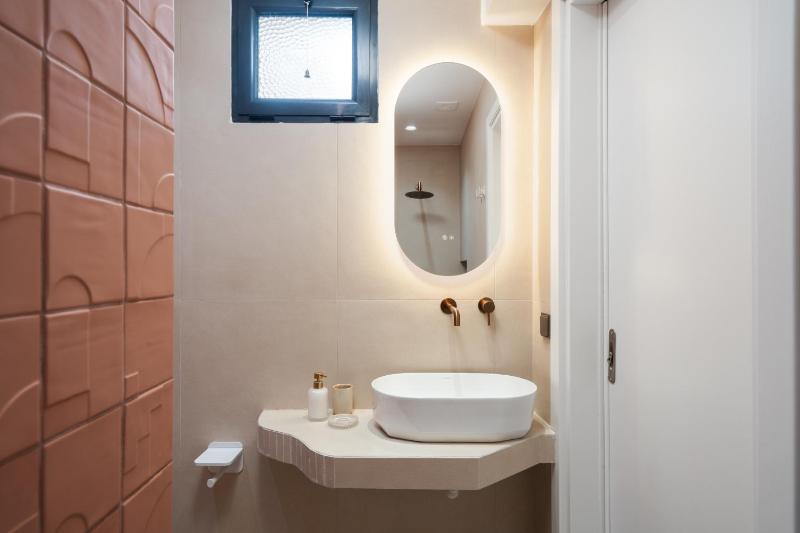 Eridanus Ceramis Suites - image 14