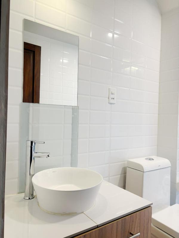 Apartamento hermoso y soleado en Sopocahi Av Arce - image 3