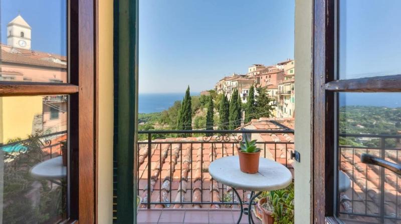 Vista su Montecristo - Goelba - image 1