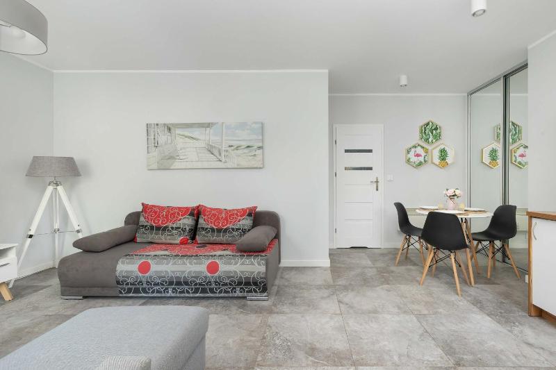 Cozy Studio Toruńska with Parking in Pobierowo by Noclegi Renters - image 5