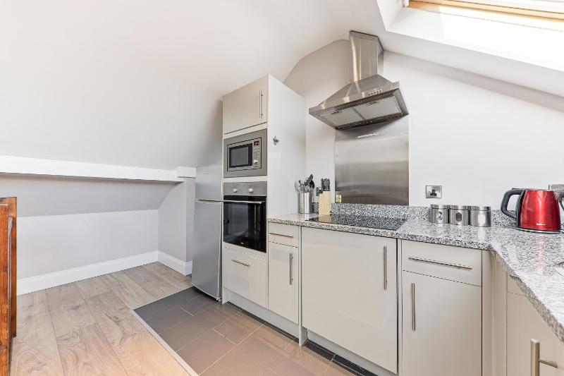 Harrogate Lifestyle Apartments Ltd - image 40