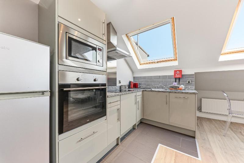 Harrogate Lifestyle Apartments Ltd - image 26