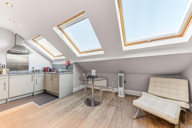 Harrogate Lifestyle Apartments Ltd - image 39