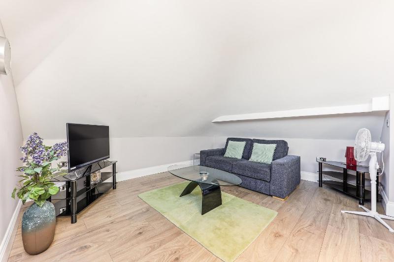 Harrogate Lifestyle Apartments Ltd - image 22