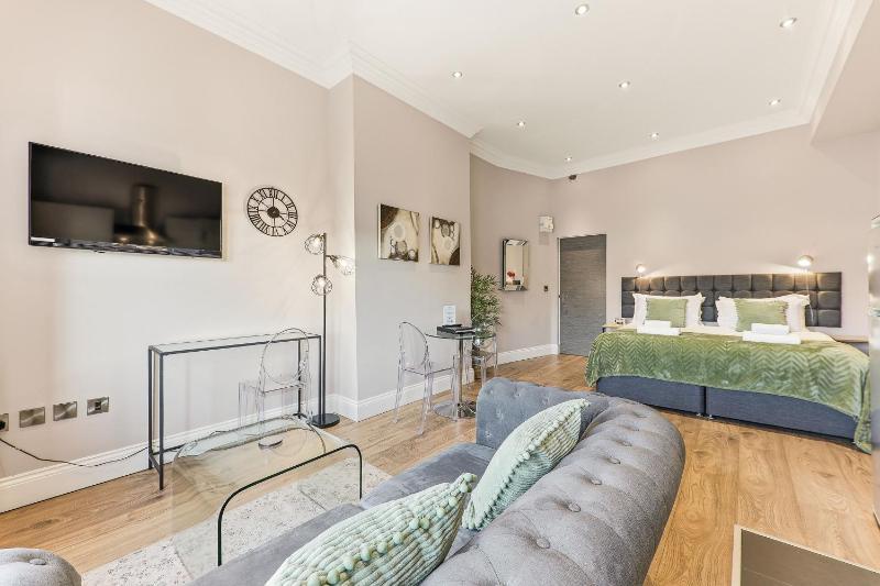 Harrogate Lifestyle Apartments Ltd - image 47