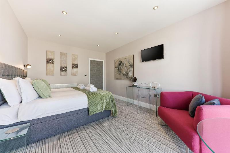 Harrogate Lifestyle Apartments Ltd - image 49