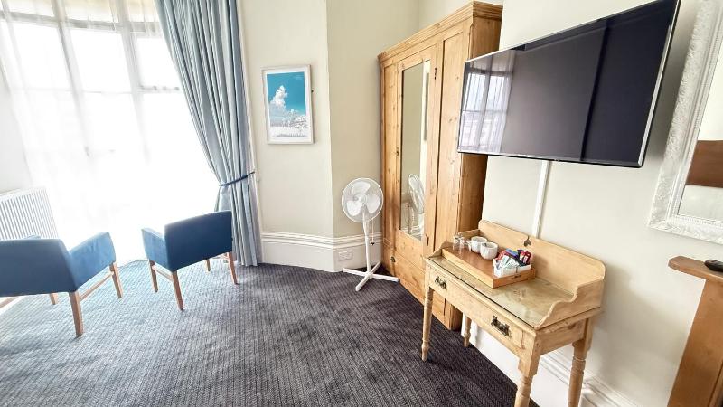 Brighton House - image 11