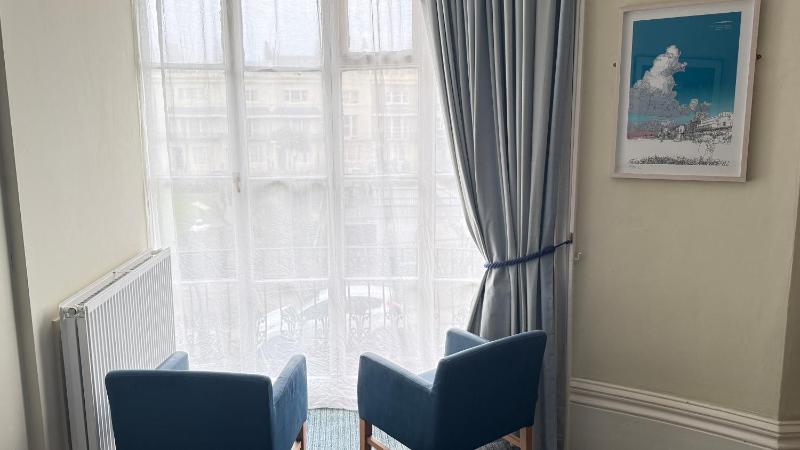 Brighton House - image 13