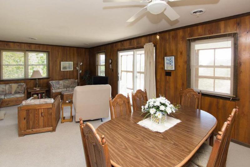 1422 - Captain's Quarters - image 21