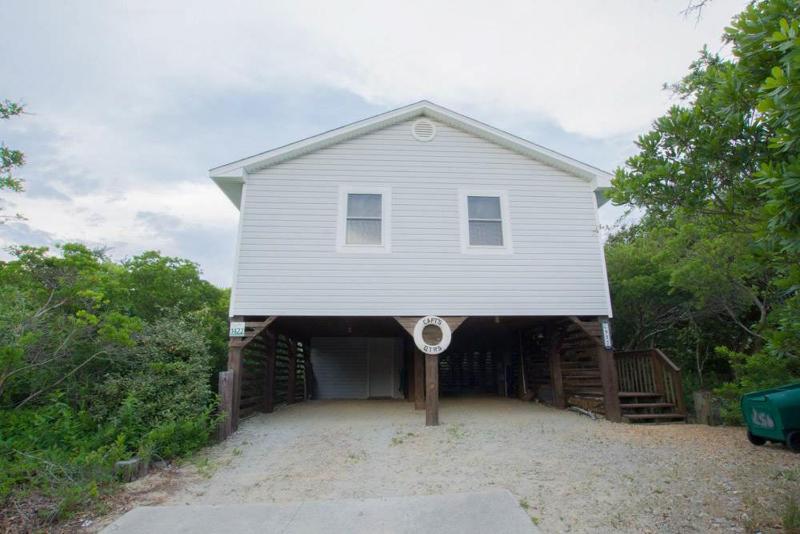 1422 - Captain's Quarters - image 19