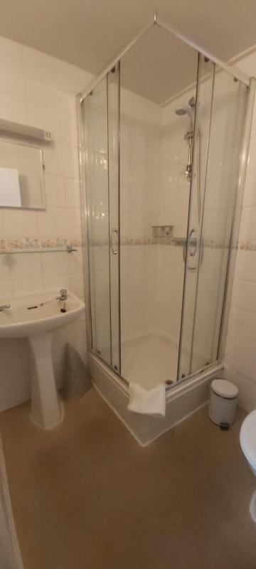 Cranborne Guest Accommodation Exclusively for Adults - image 47