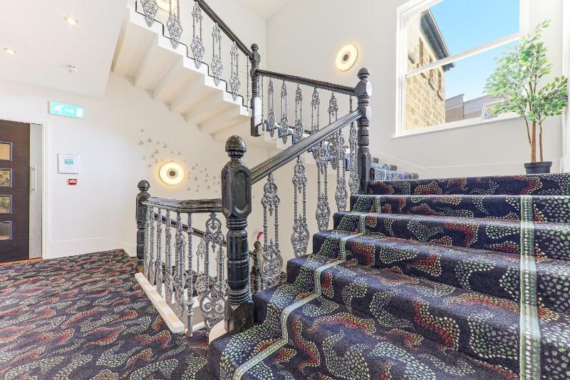 Harrogate Lifestyle Apartments Ltd - image 13