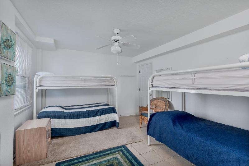 5413 - Diamond Dunes - image 24