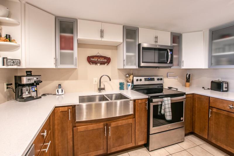 5606 - Heron Cove 102N - image 17