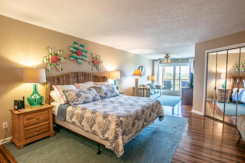 5606 - Heron Cove 102N - image 12