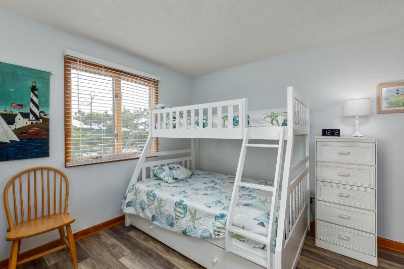 5607 - Dancing Dunes (formerly Heron Cove 101N) - image 25