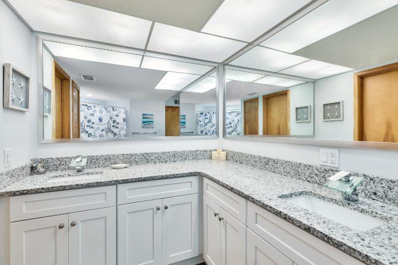 5607 - Dancing Dunes (formerly Heron Cove 101N) - image 36
