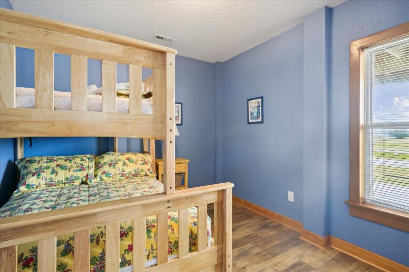 5863 - Belvidere East - image 42
