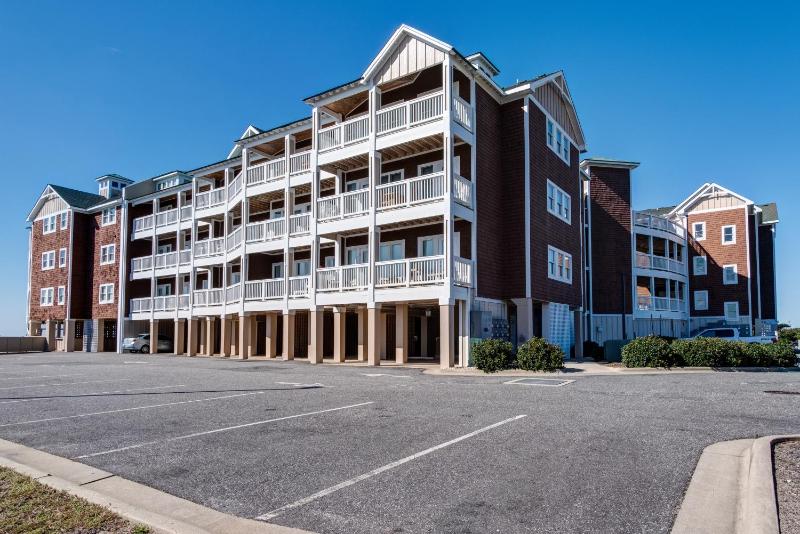 C208 - Paradise Place 208 - image 17