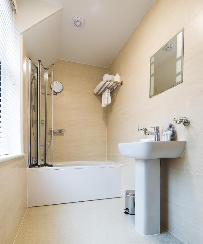 Superior Quadruple Room image 1