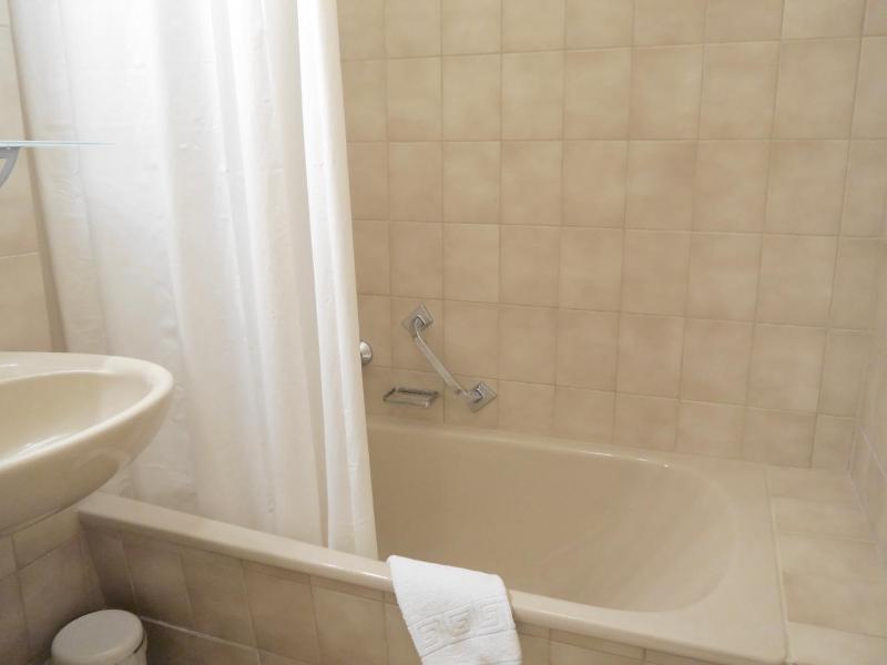 Apartment with Balcony image 4