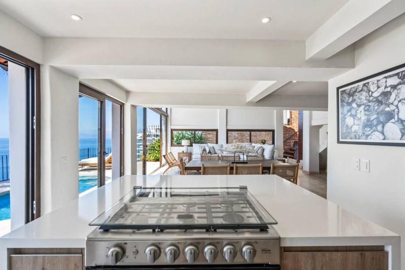 Ocean View Villa Private Pool by Zona Romantica - image 10