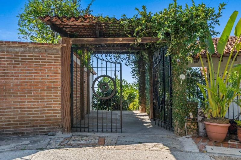Ocean View Villa Private Pool by Zona Romantica - image 7