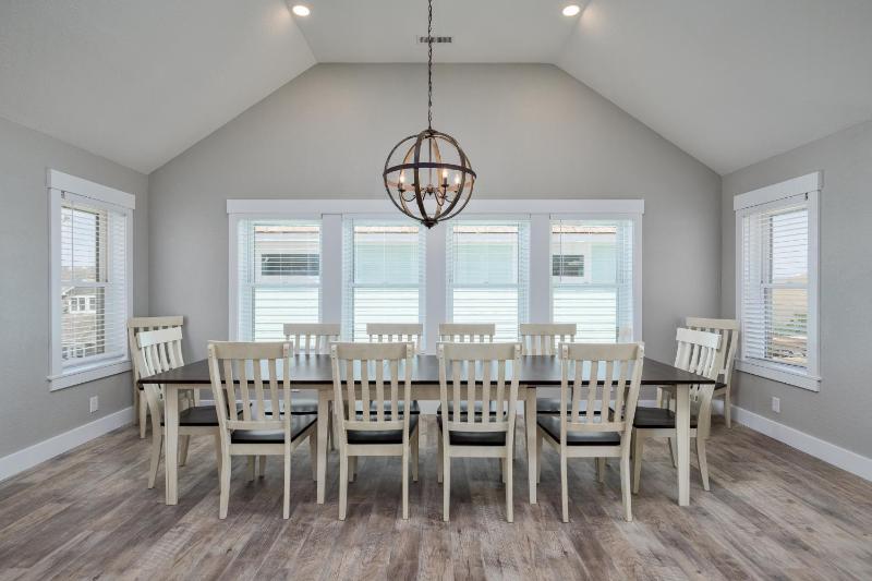5546 - Coral Quarters - image 33