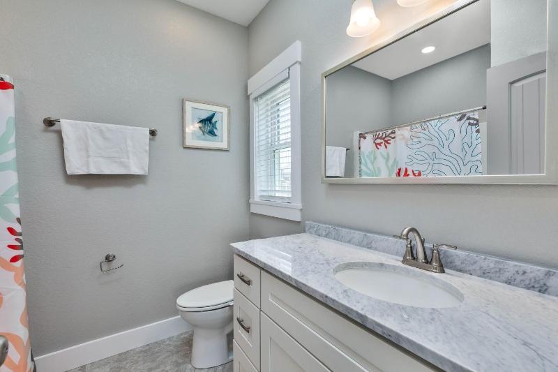 5546 - Coral Quarters - image 25