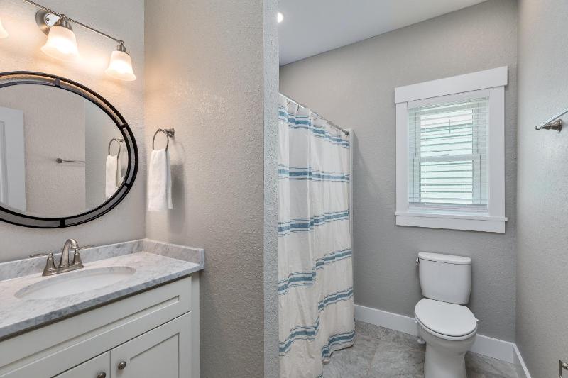 5546 - Coral Quarters - image 17