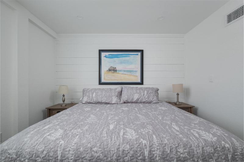 5212B - John and June's Place - image 34