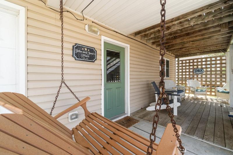 5212B - John and June's Place - image 28