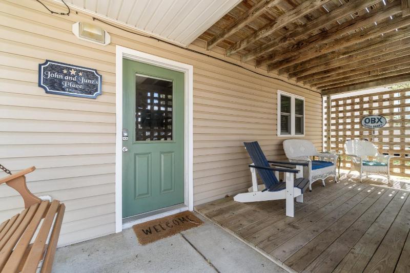 5212B - John and June's Place - image 21
