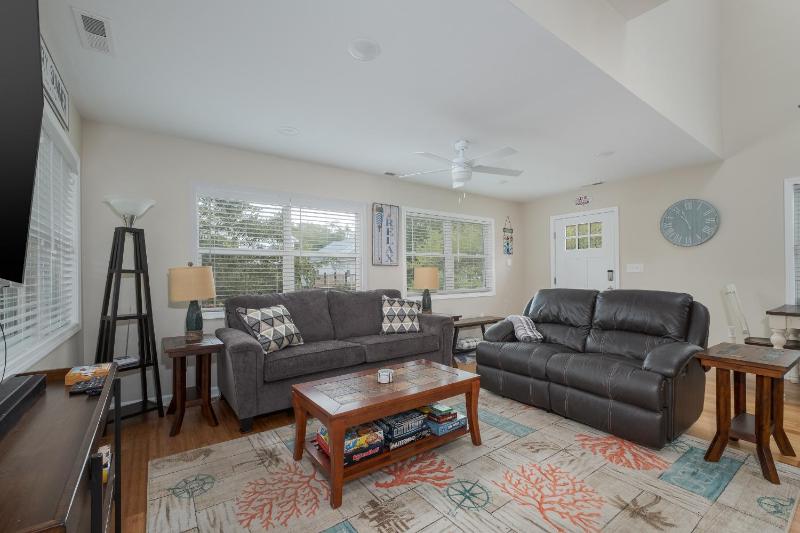 5136 - Bayside Breeze - image 26
