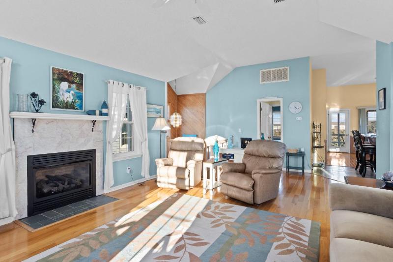 5591 - Beach Please - image 19