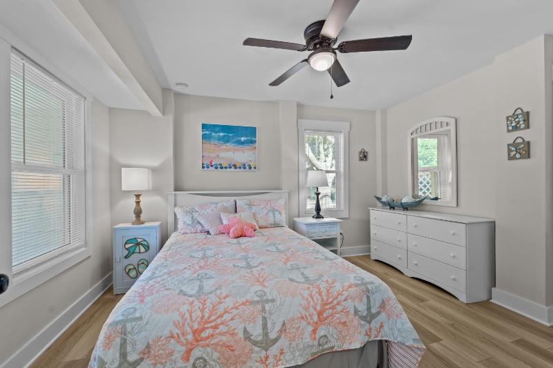 1541 - Birdie Beach Bungalow - image 5