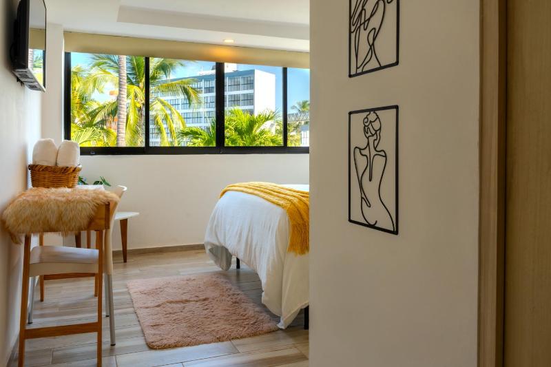 Family Apartment with Pool in Las Playas Acapulco - image 22