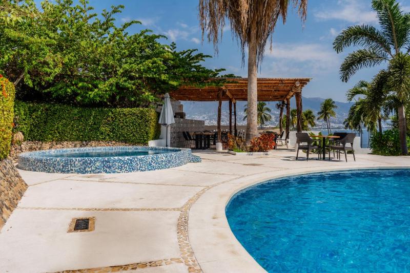 Family Apartment with Pool in Las Playas Acapulco - image 33