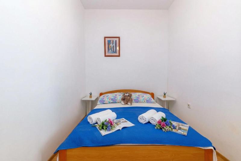 Exclusive Pool Escape Near Sea - Happy Rentals - image 21