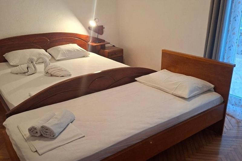 Apartments with parking space Makarska - 25328 - image 8