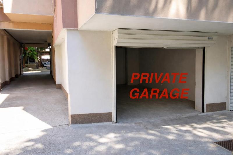 Prime Apartment & Private Parking - image 10