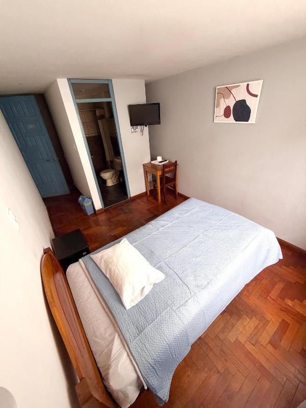 Hostal Violeta - image 14