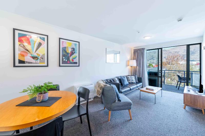 Central Luxury Apartment 205 - image 19