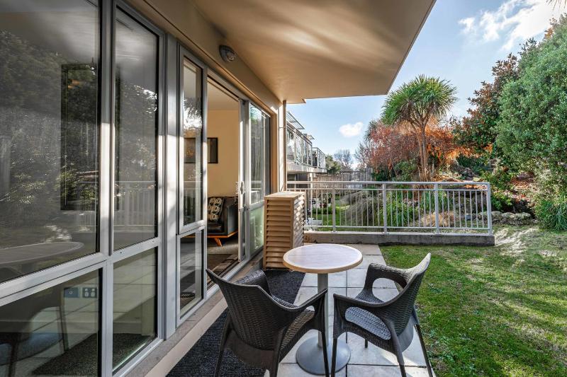 Central Luxury Apartment 108 - image 12